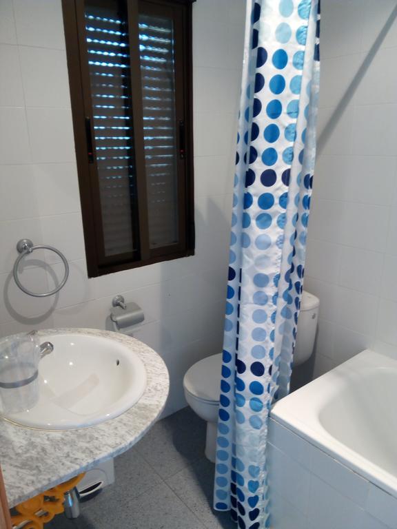 Hostal Miraflor De Las Cadenas Куакос-де-Юсте Экстерьер фото